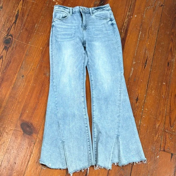 Risen Women's Light Blue Flared Split Hem Jeans Size 11/30 - Picture 1 of 6